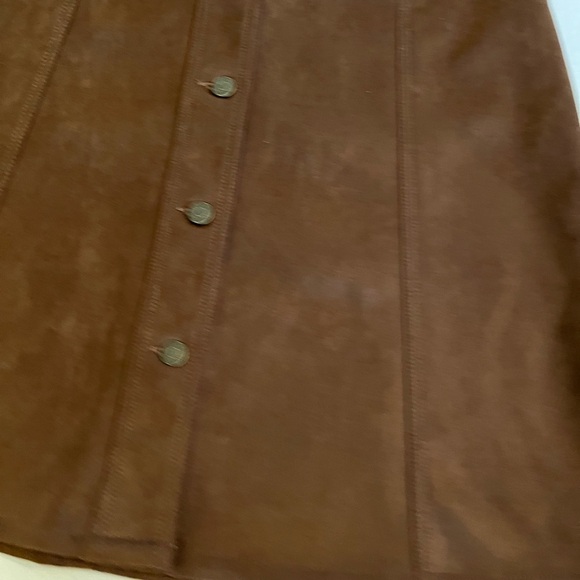 Chaps Brown Faux Suede A-Line Skirt Size 8 - Picture 7 of 10